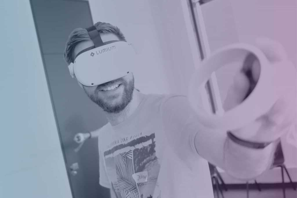 Virtual Reality Leadership Training triangility